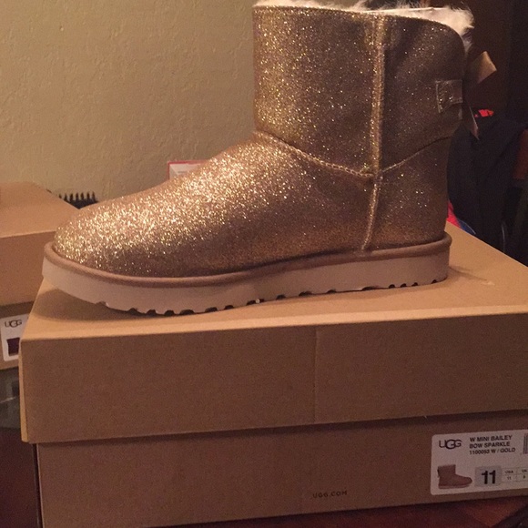 UGGS GOLD